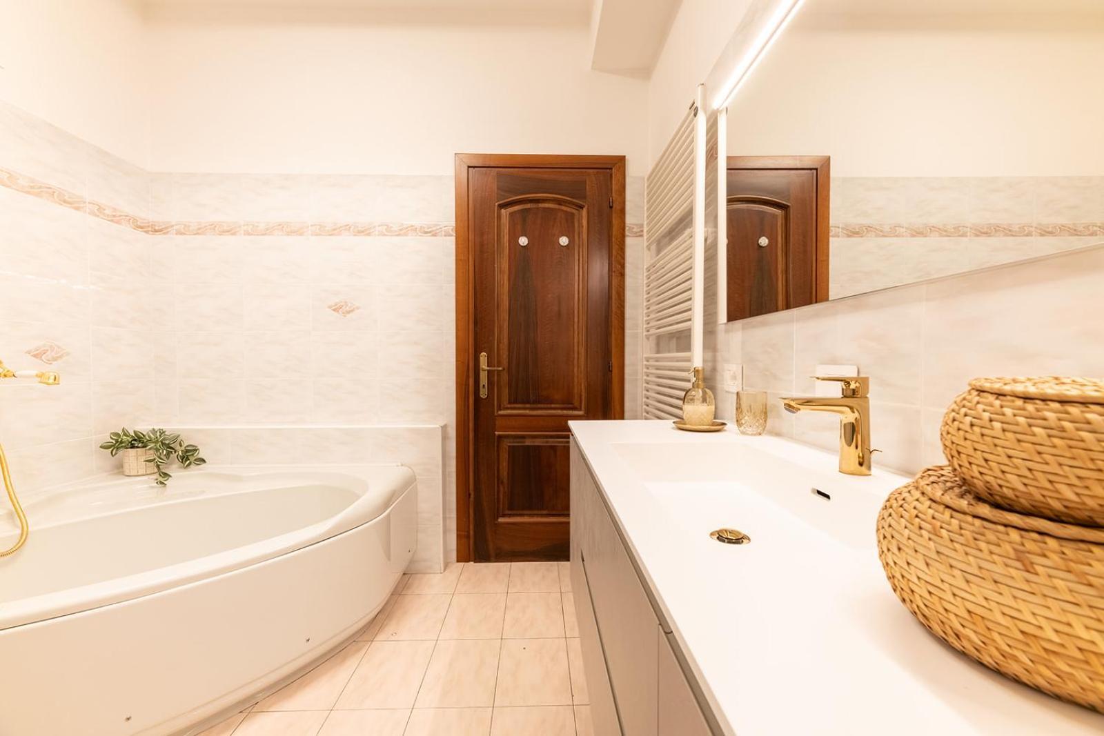 Appartamento Bellavista - Lake Como View - Near The Beach Cremia Exterior photo